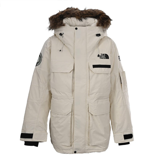 The North Face Puffer Jacket for Clean Everyday Styling