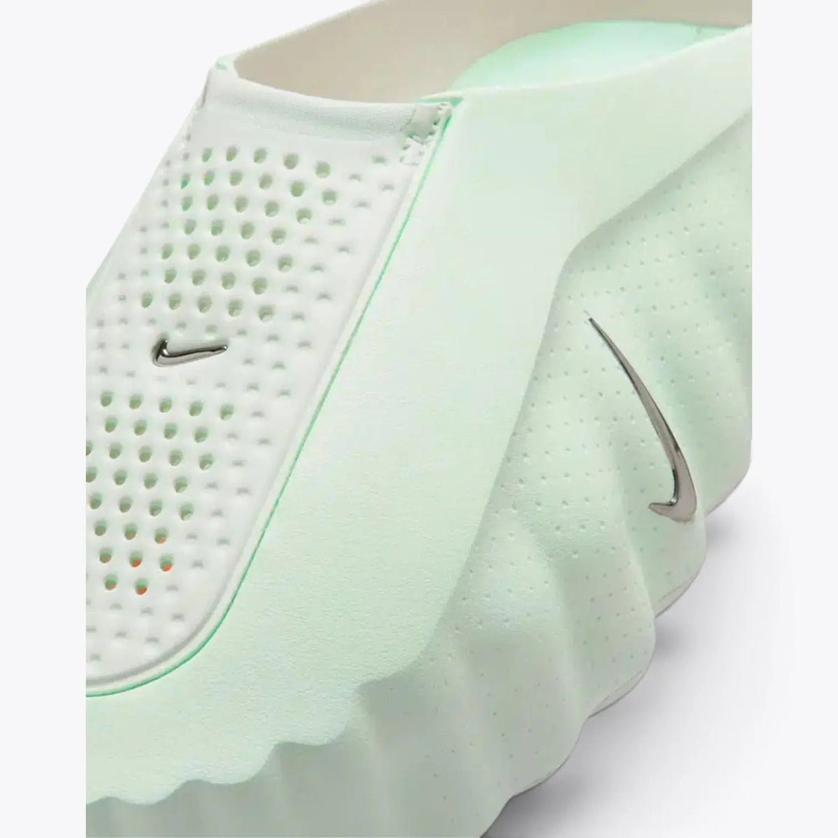 Nike Mind 001 Barely Green Women’s Mules