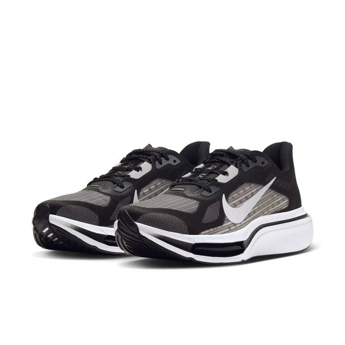 Nike Journey Run Running Shoes – Black & White