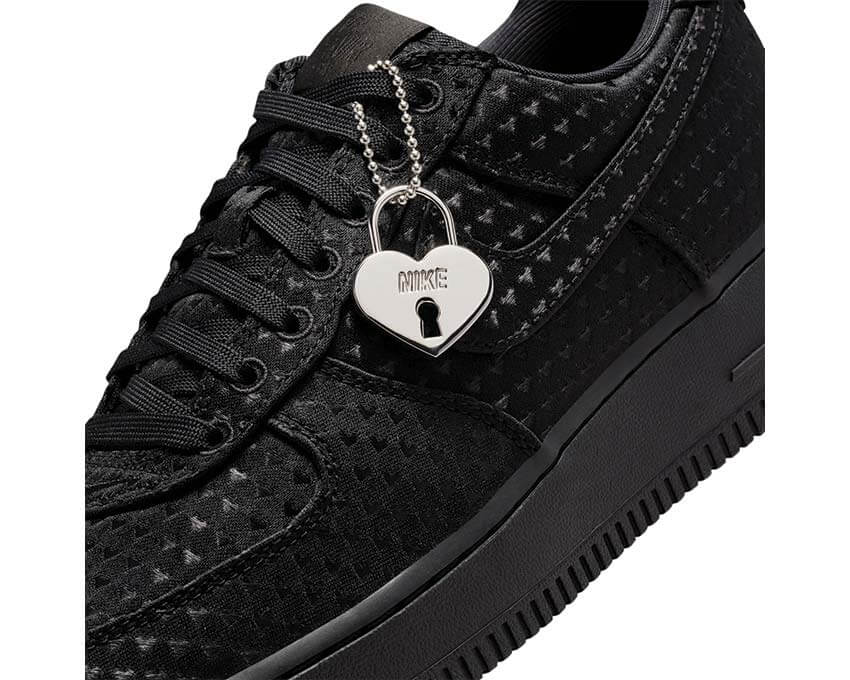 Nike Air Force 1 '07 Low SE W "Valentine's Day"