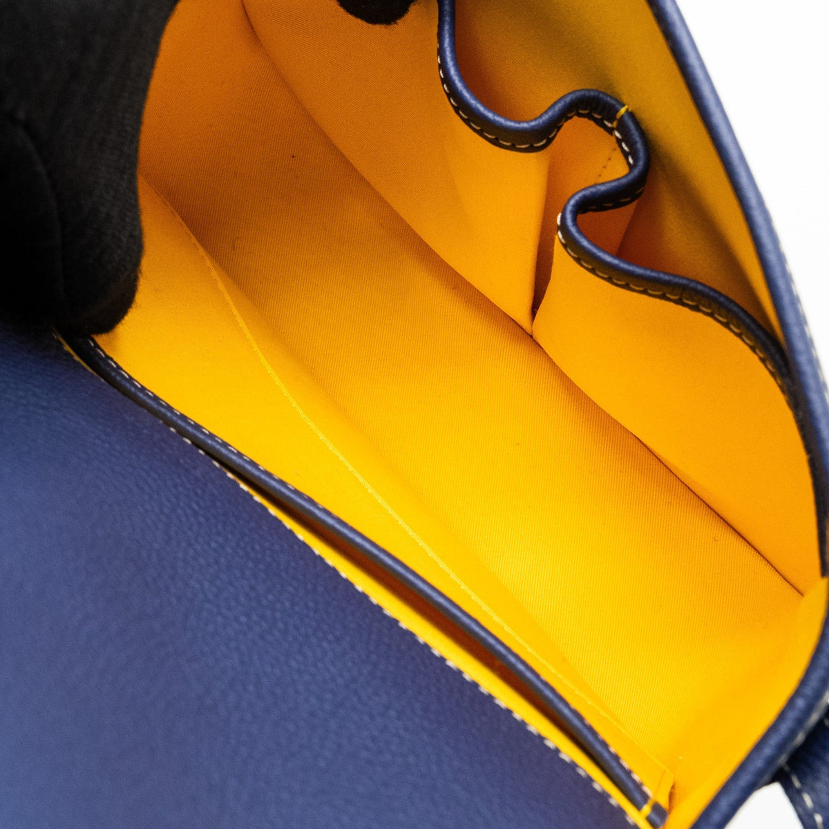 Goyard Belvedere PM Messenger Bag – Navy Goyardine Canvas & Calfskin, Silver Hardware