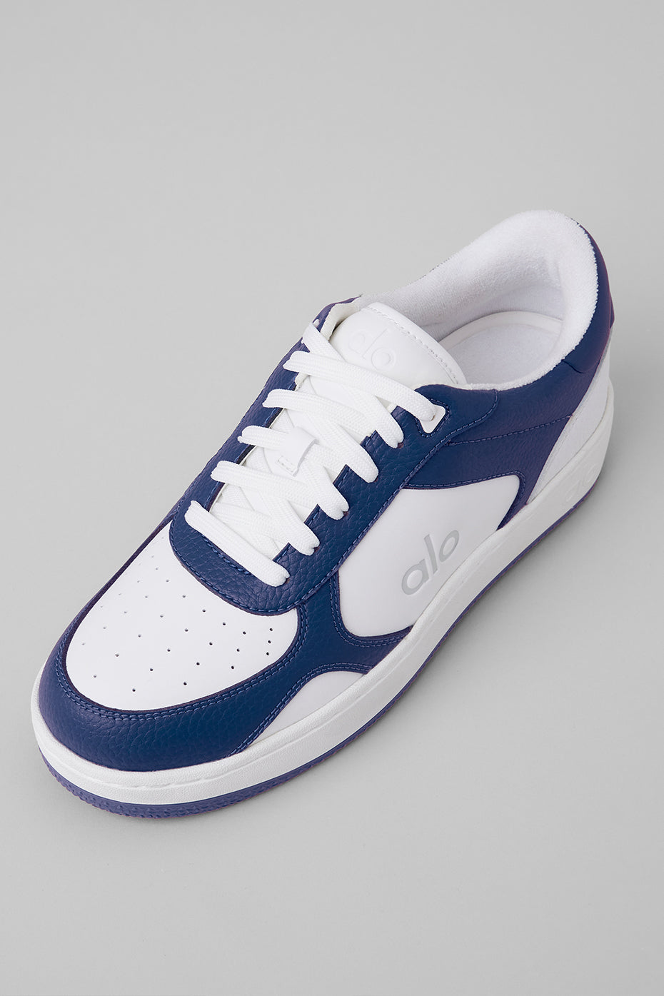 Alo Navy & White Low-Top Court Sneakers